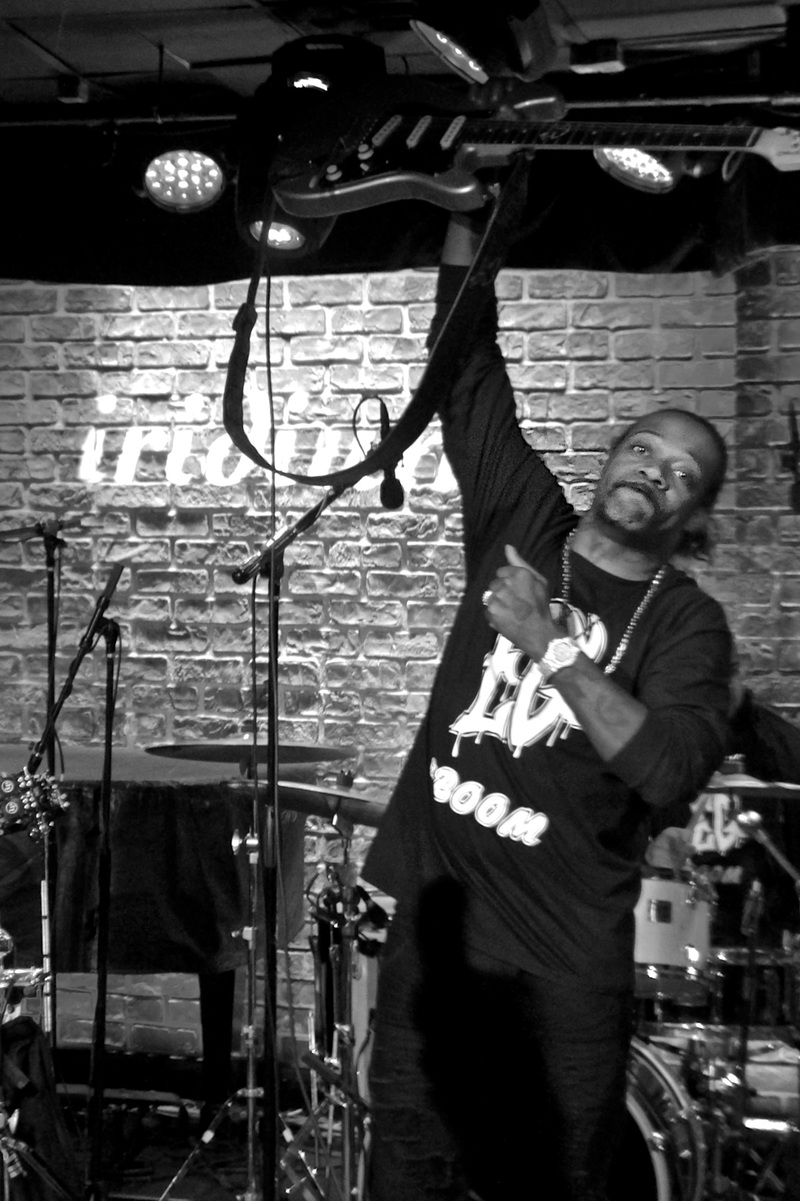 Eric Gales
Eric Gales Band
Iridium
New York, NY
January 30, 2018

DerekBrad.com